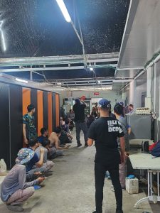 עובדים זרים נעצרו בשרון, צילום: רשות האוכלוסין וההגירה