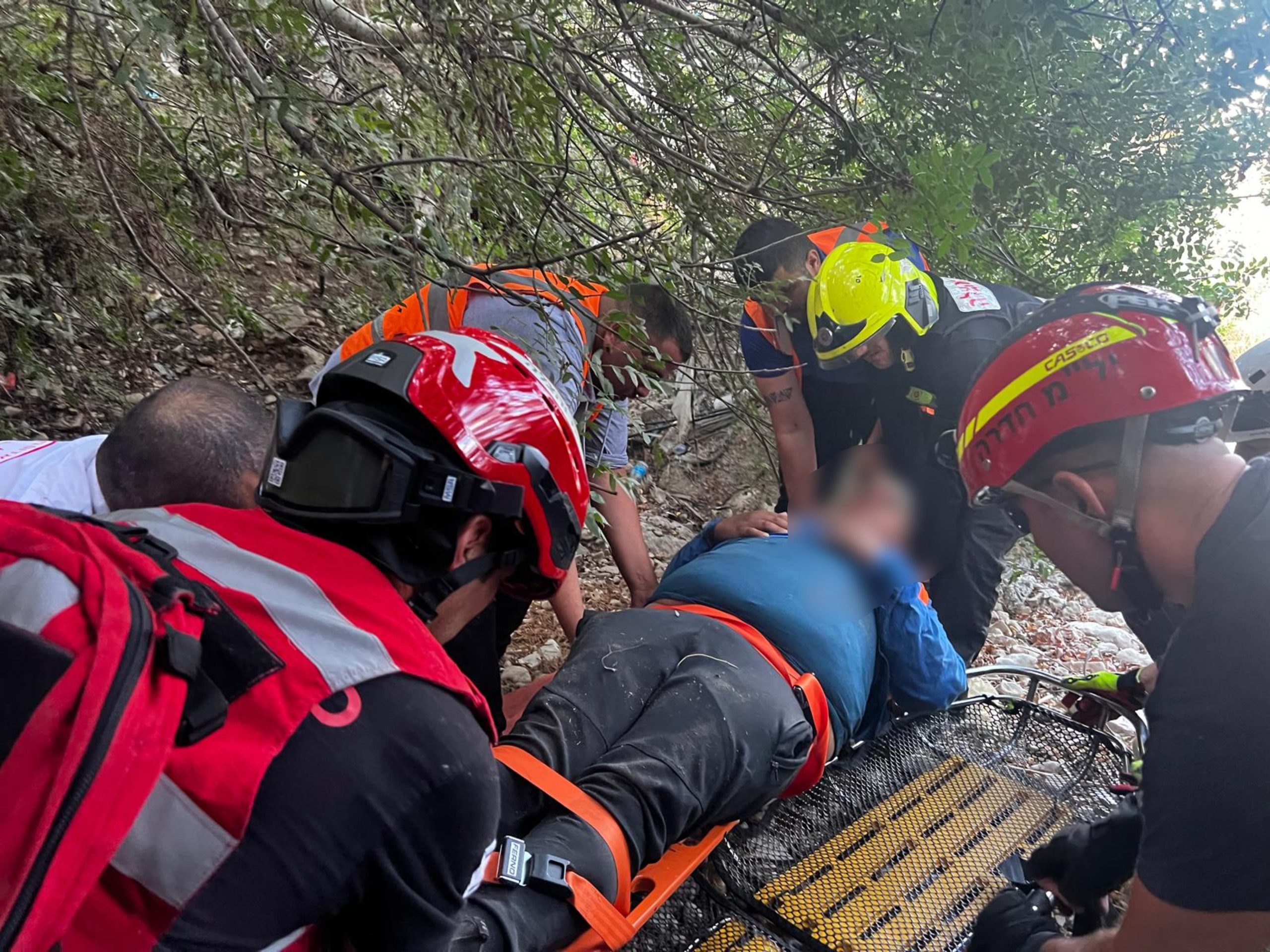 חילוץ מתעלה באום אל פאחם. צילום: דוברות כבאות והצלה לישראל